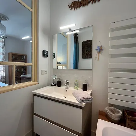 Semesterbostad L'echoppe De Berangere